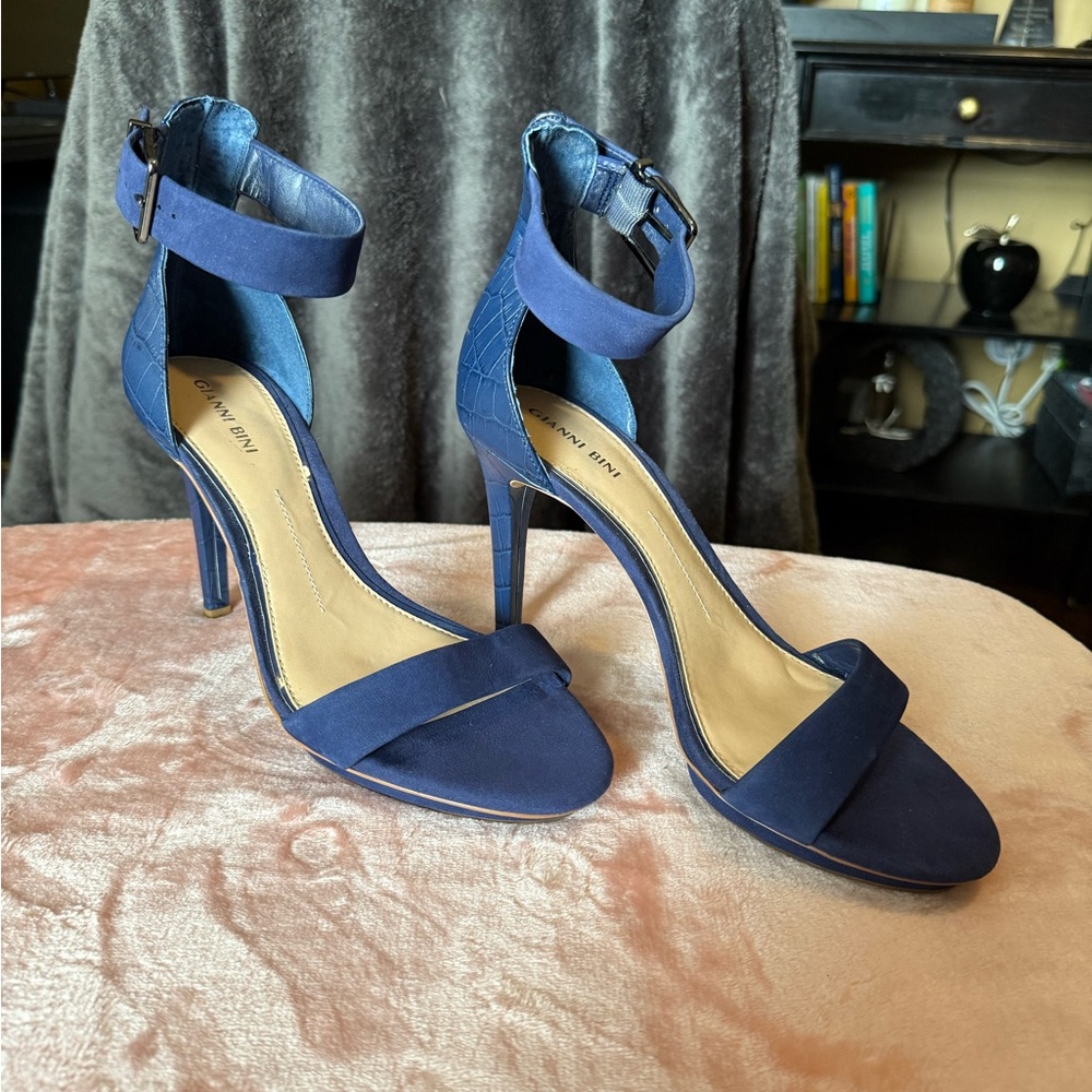 Gianni Bini Blue Block Heel Sandals